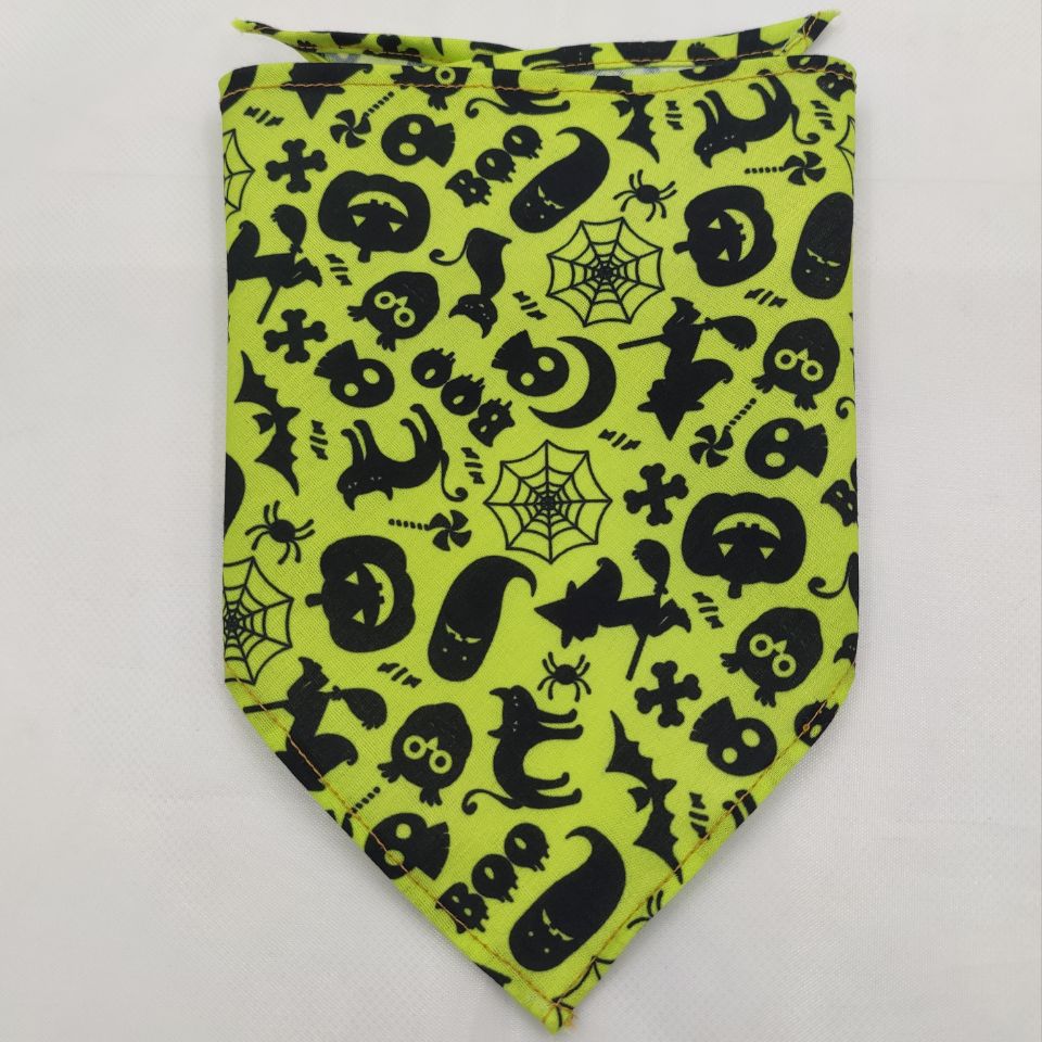 Dog Bandana Drool Towel – Stylish Tie-Dye Pet Scarf